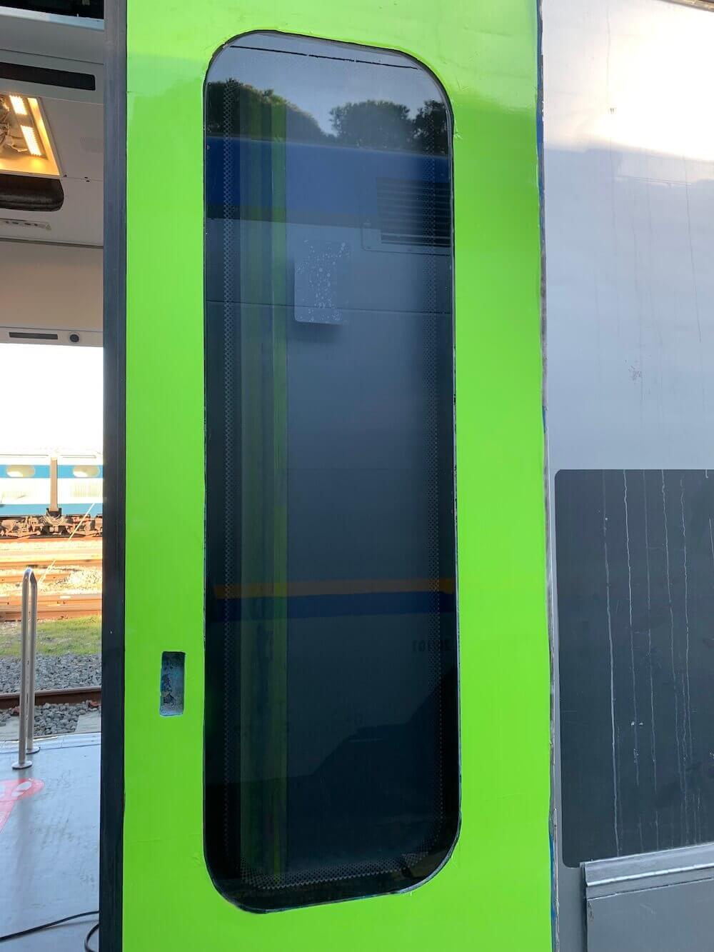 porta-verde-treno-con-vetro-rigenerato